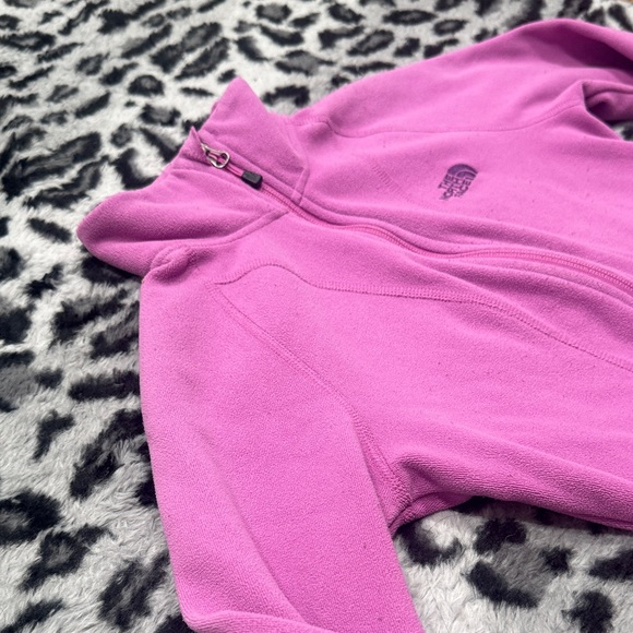 The North Face Magenta Full-Zip Fleece Jacket - Picture 3 of 6
